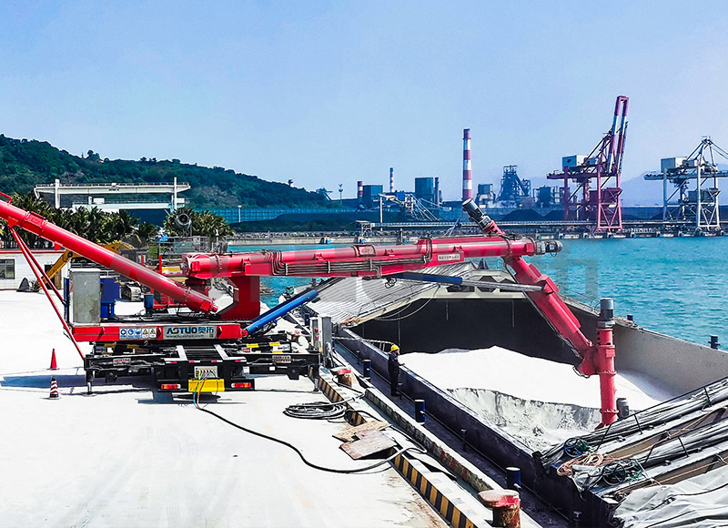 Scaricatore per navi a vite montato su veicolo 800-5000 DWT 150-500t/h